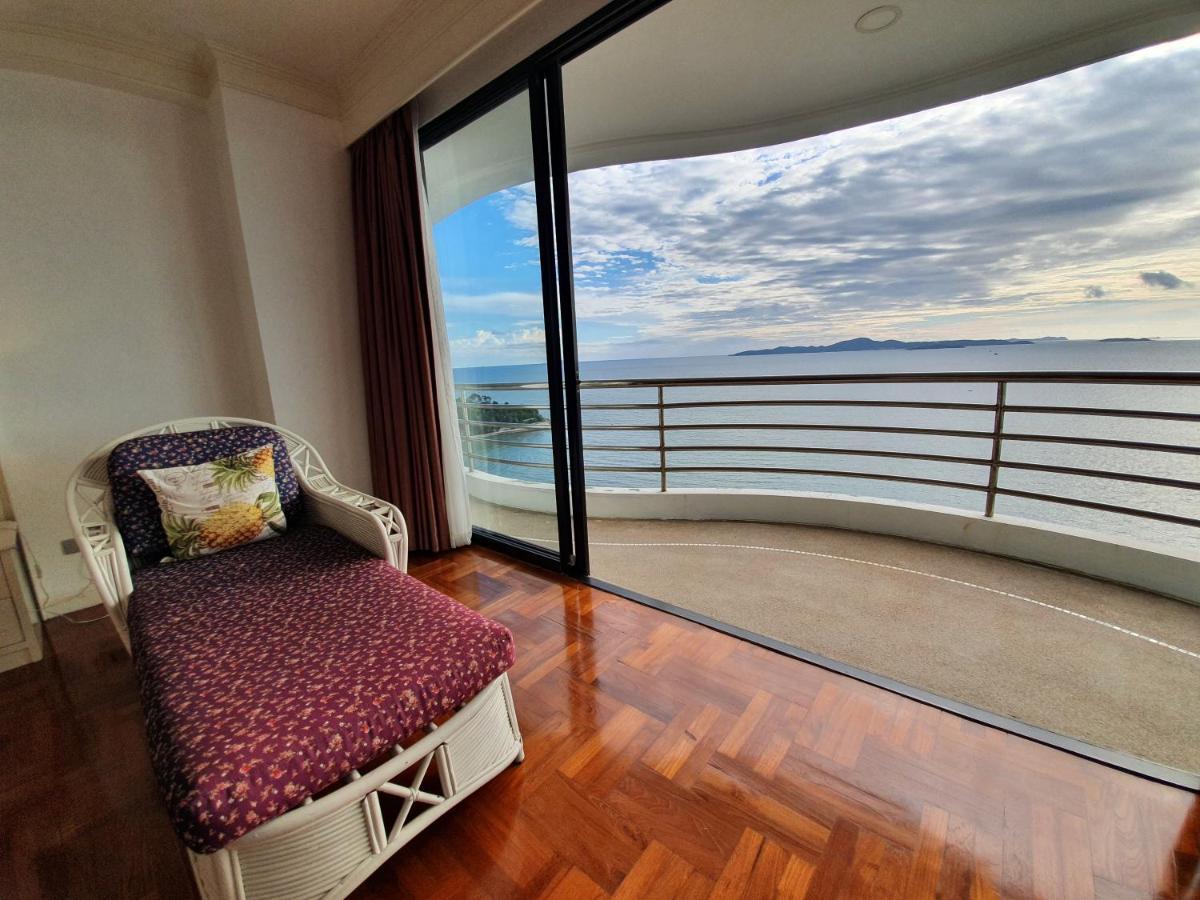 Spacious Room With Ocean & City View Патая Екстериор снимка