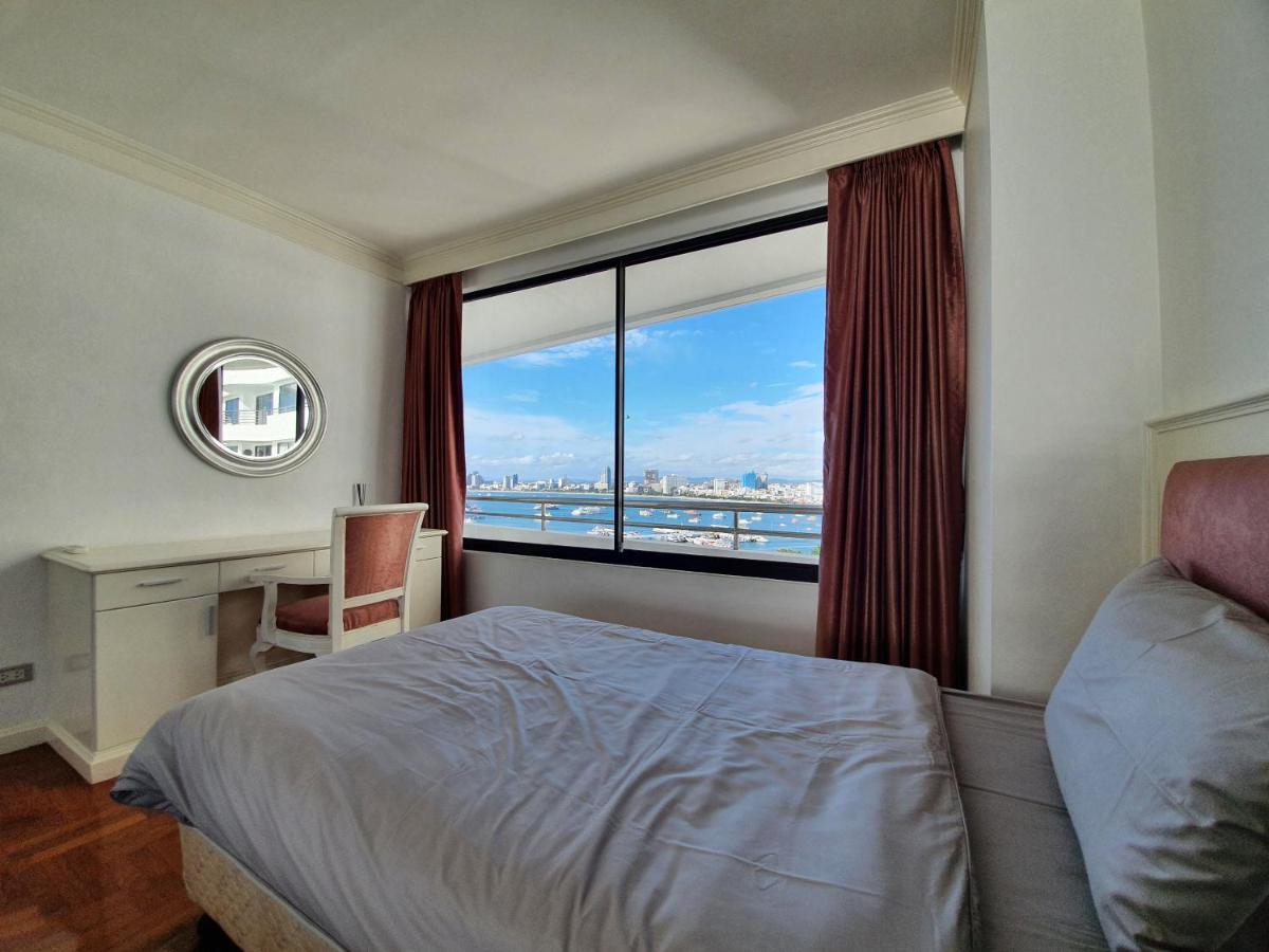 Spacious Room With Ocean & City View Патая Екстериор снимка