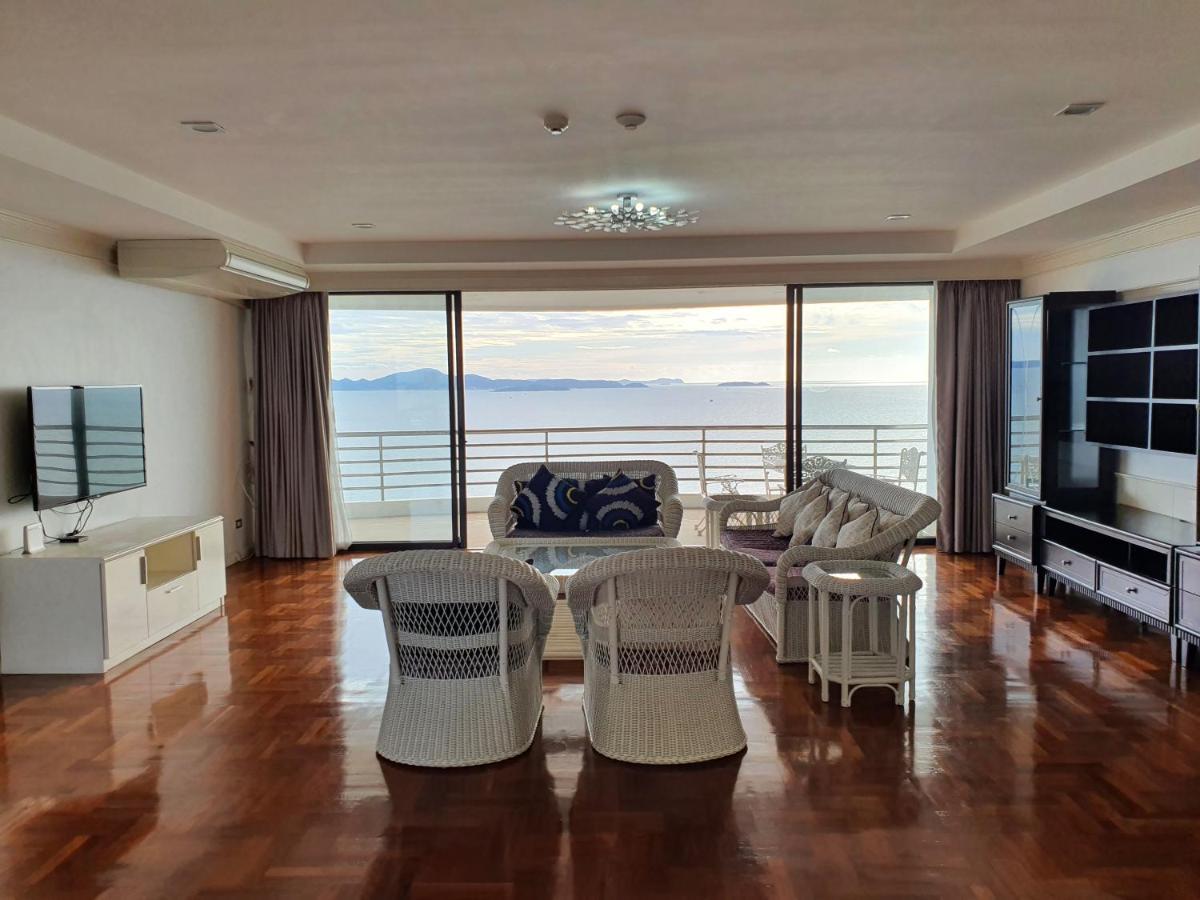 Spacious Room With Ocean & City View Патая Екстериор снимка